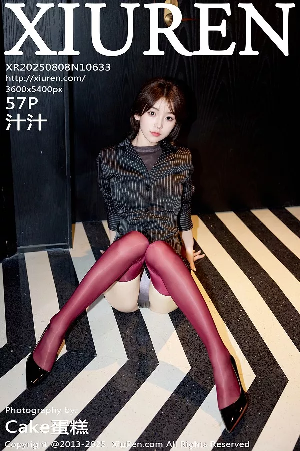 [XiuRen秀人网]No.10633_模特汁汁时尚穿搭性感黑色衬衫配红丝吊袜秀曼妙身姿诱惑写真57P