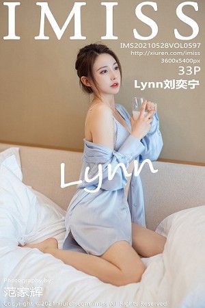 [IMISS爱蜜社]Vol.597_女神Lynn刘奕宁街拍系列+私房床上性感睡衣迷人诱惑写真33P