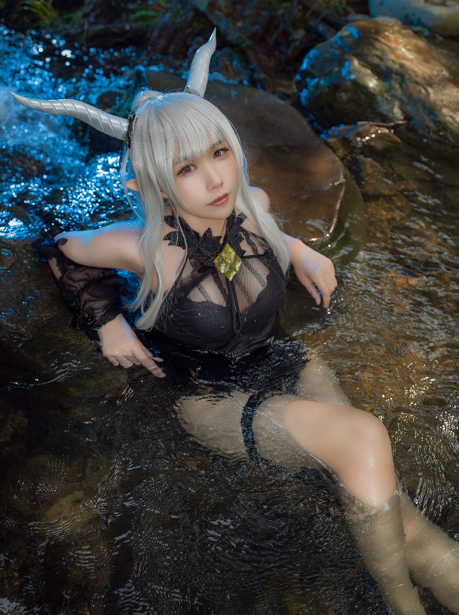 麻花酱 NO.91 闪灵泳装 [20P-255MB]