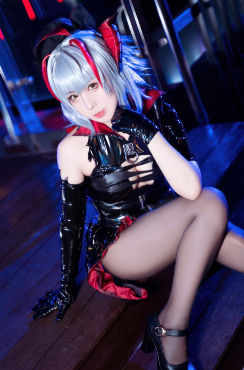 虎森森 NO.042 明日方舟 W 怪盗 [30P-325MB]