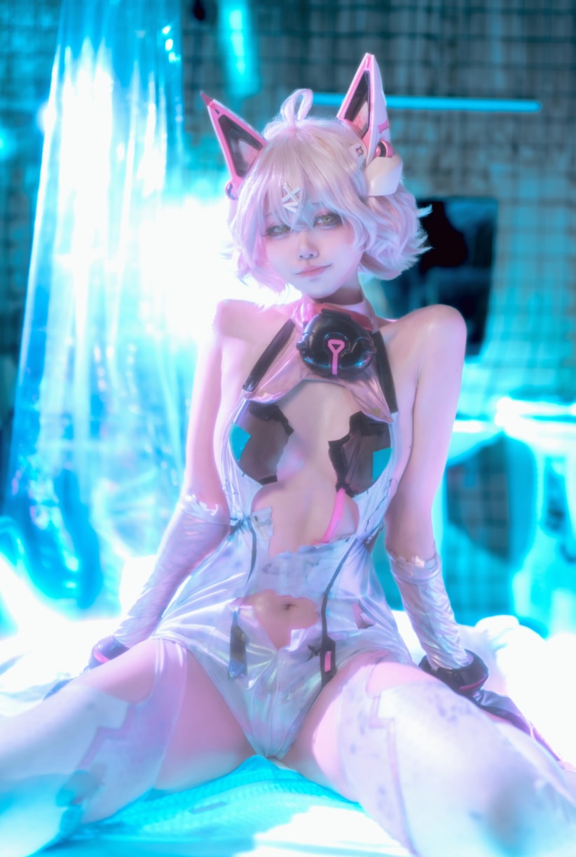 安食Ajiki NO.11 交错战线——绯猁[31P-357MB]