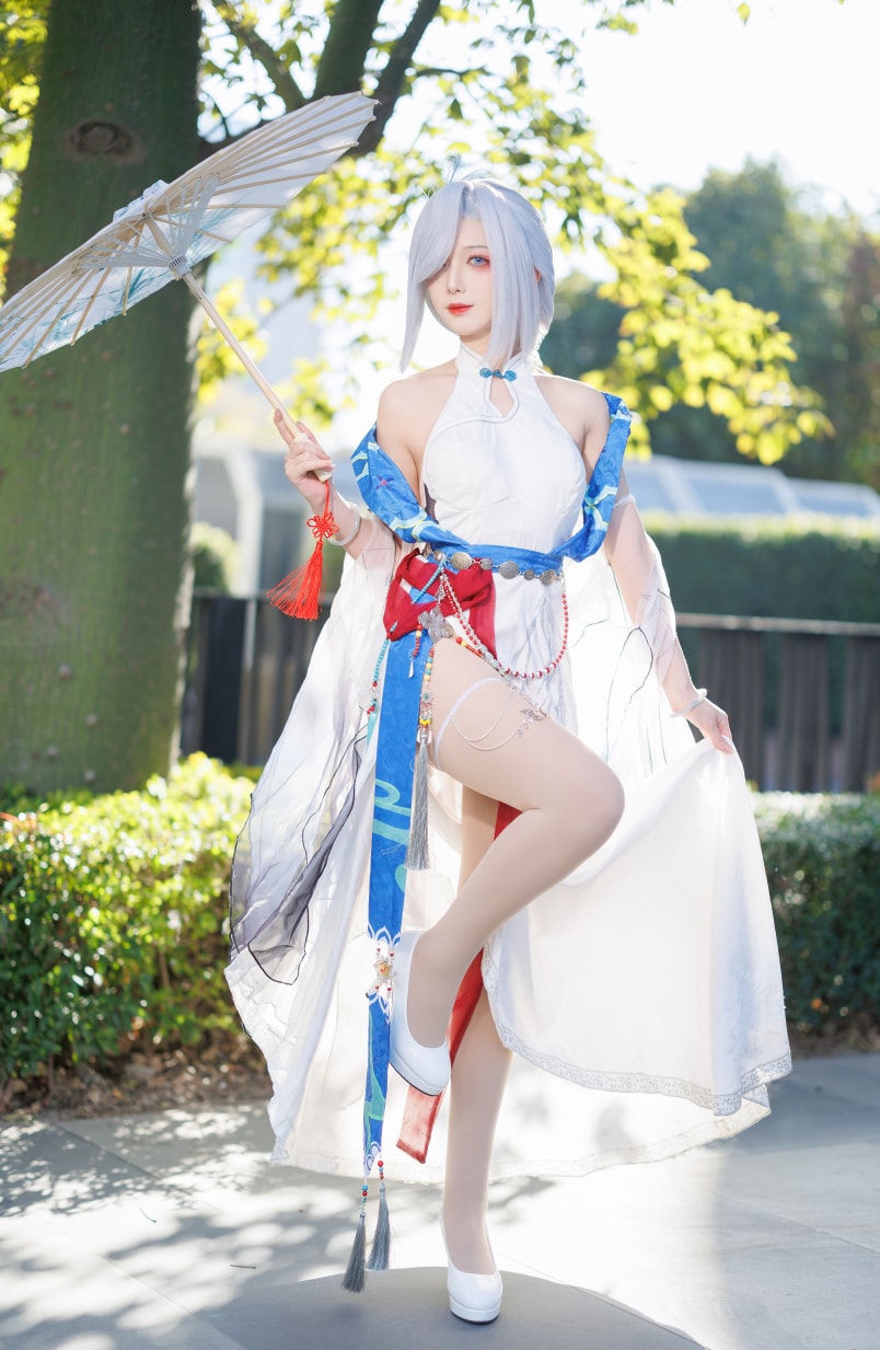 封疆疆v NO.64 申鹤场照 [12P-153MB]