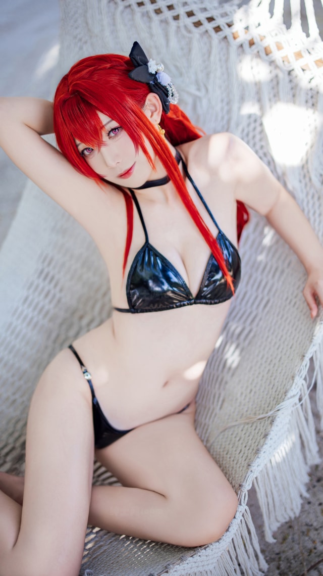 封疆疆v NO.69 君主泳装 [22P-381MB]