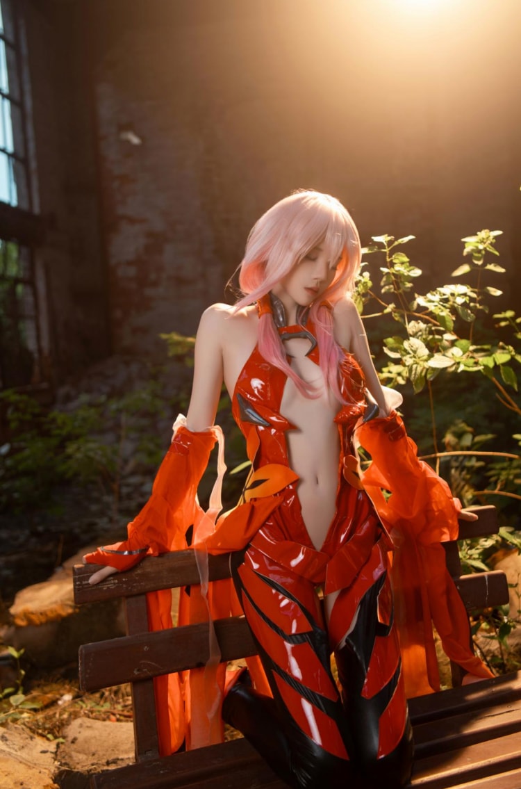 桜桃喵 – NO.212 罪恶王冠-楪祈[48P3V-911MB]