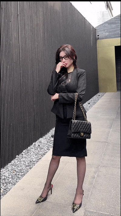 【永久专享】秀人网 最新 杨晨晨都市OL职业装拍摄花絮