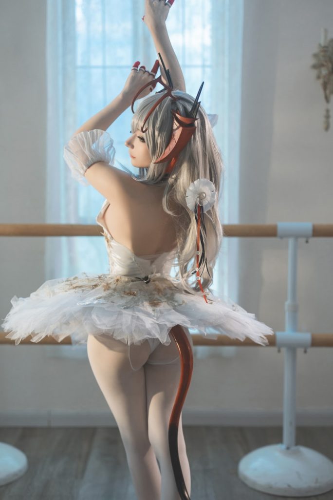 图片[1]-是三不是世w – NO.45 明日方舟-W芭蕾[27P-190MB]-写真栈