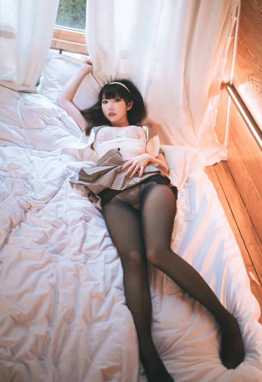 面饼仙儿 NO.146 黑丝露营JK[40P-485MB]VIP